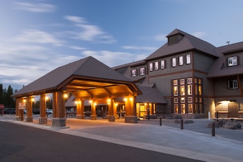 canyon lodge and cabins  inside the park