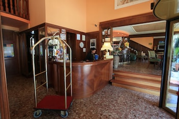 hori balconata 2 0 banqueting and accommodations