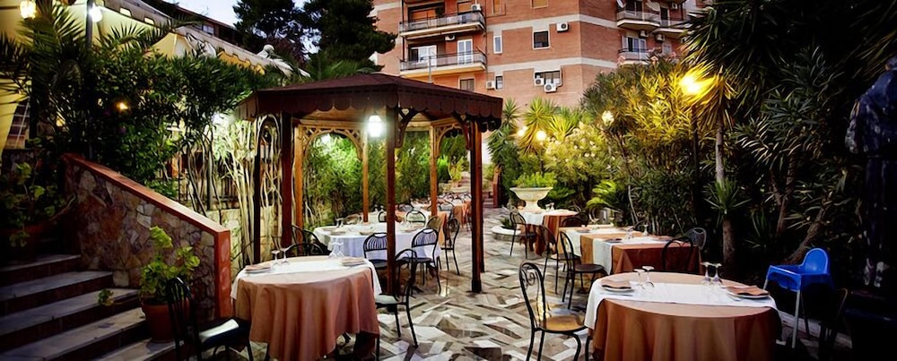 hori balconata 2 0 banqueting and accommodations