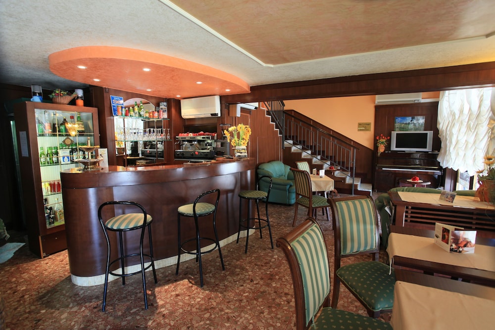hori balconata 2 0 banqueting and accommodations