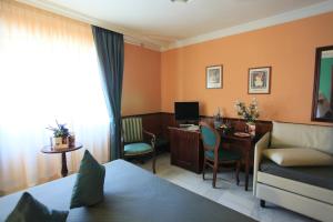 hori balconata 2 0 banqueting and accommodations