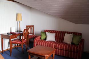 Hotel Bon Rivage - Restaurant L'olivier,Lausanne>>La Tour-De-Peilz,4 star