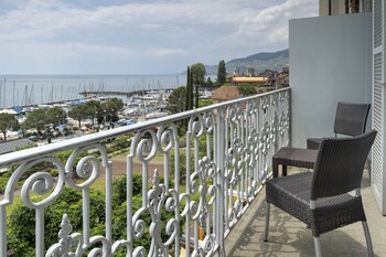 hotel bon rivage restaurant lolivier