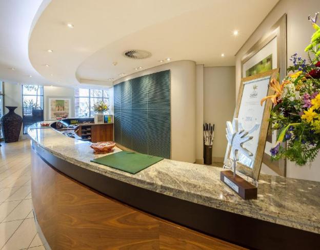 city lodge hotel lynnwood