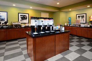 hampton inn and suites lynchburg