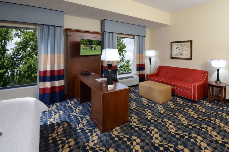 hampton inn and suites lynchburg