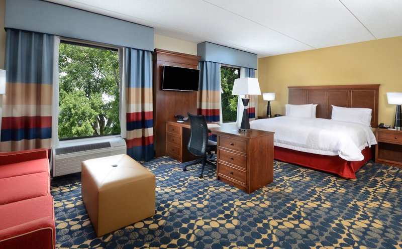 hampton inn and suites lynchburg