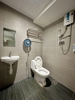 de uptown hotel ss2 pj