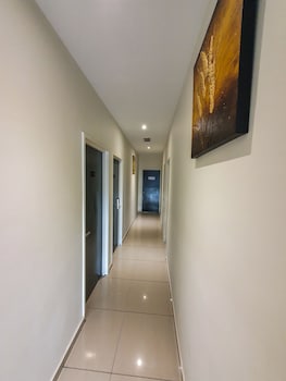 de uptown hotel ss2 pj