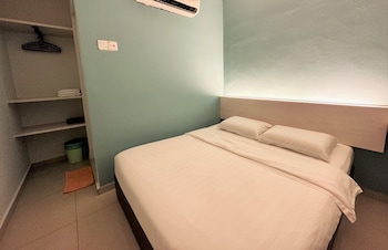 de uptown hotel ss2 pj