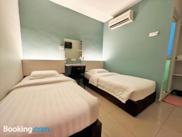 de uptown hotel ss2 pj