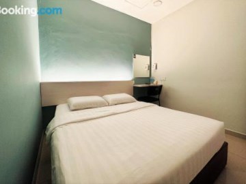 de uptown hotel ss2 pj