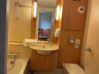 hotel inn design macon nord ex kyriad