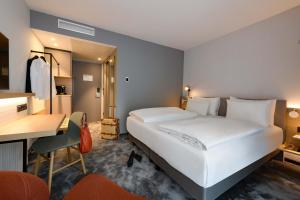Mercure Munich Schwabing Hotel,Leopoldstr. 120,4 star