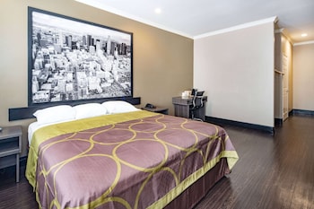 super 8 by wyndham north hollywood