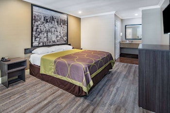 super 8 by wyndham north hollywood