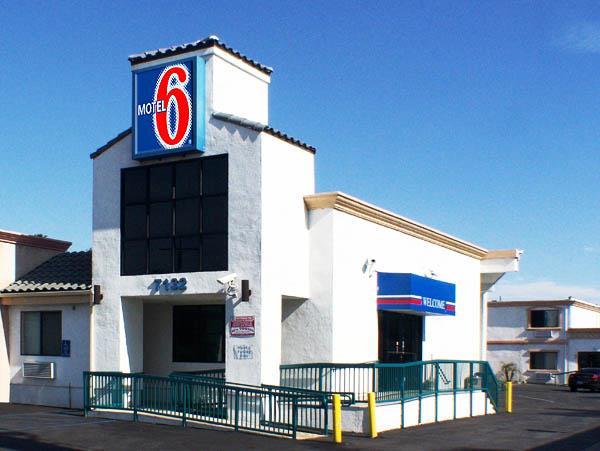 motel 6 canoga park