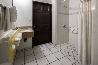 motel 6 canoga park