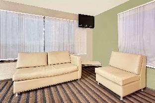 Super 8 By Wyndham Denver Central,Denver>>Colorado,2 star