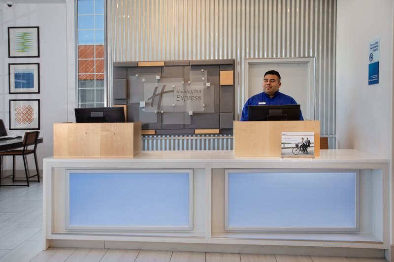 holiday inn express monterey cannery row by ihg