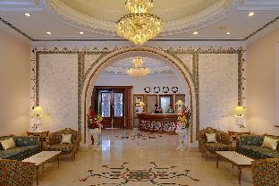 noor us sabah palace