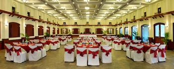 noor us sabah palace