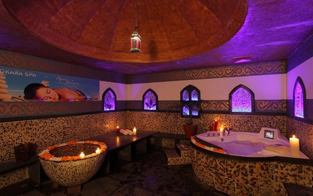 noor us sabah palace