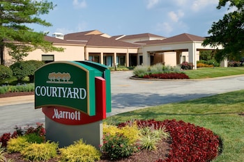 Courtyard By Marriott St Louis Creve Coeur,Frontenac>>Creve Coeur,3 star