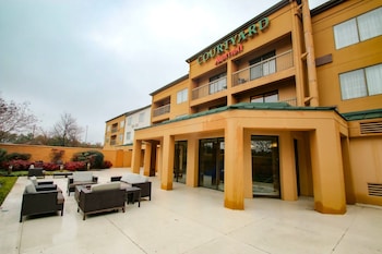 courtyard by marriott chesapeake