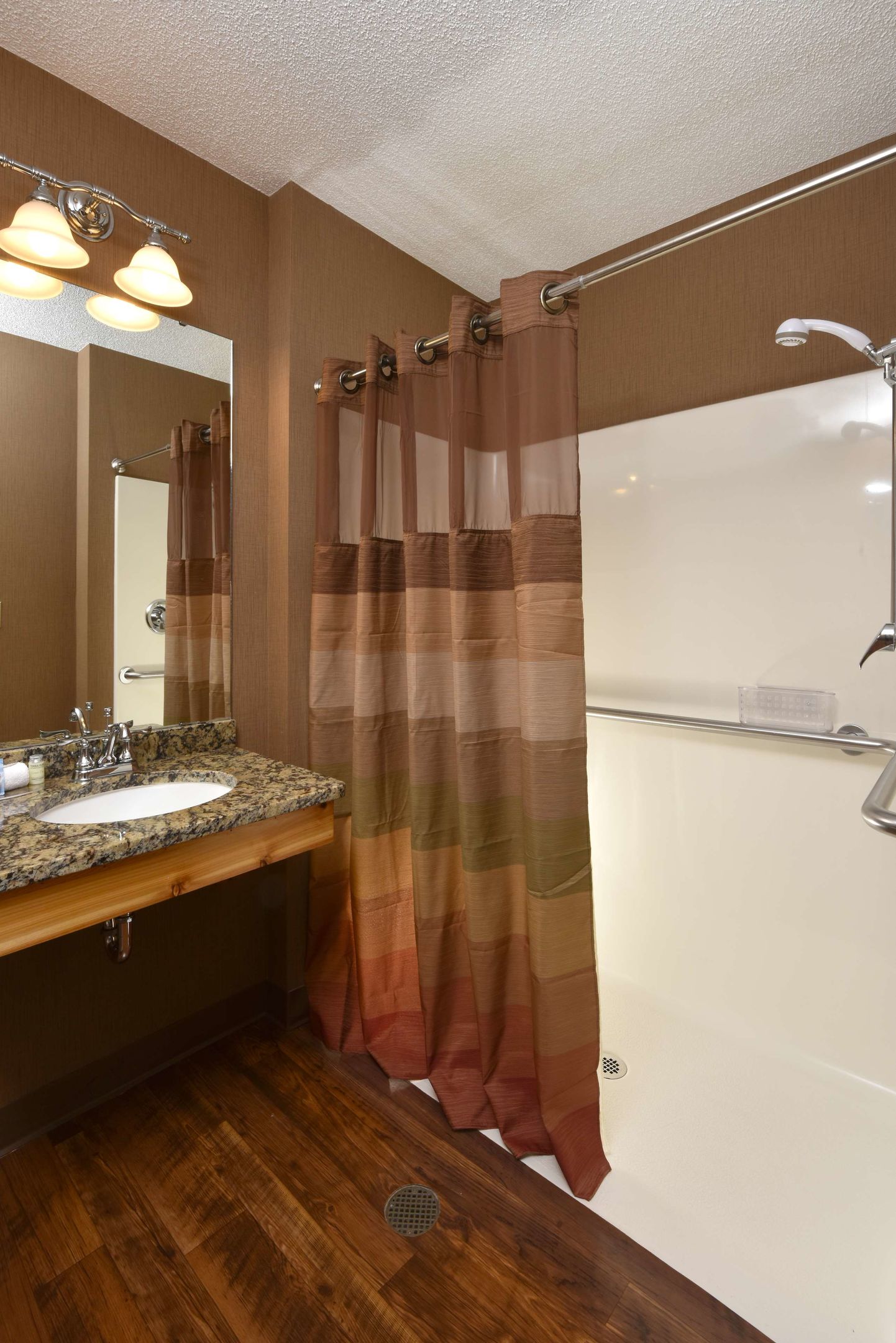 stoney creek hotel des moines johnston
