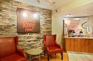 red roof inn greensboro coliseum