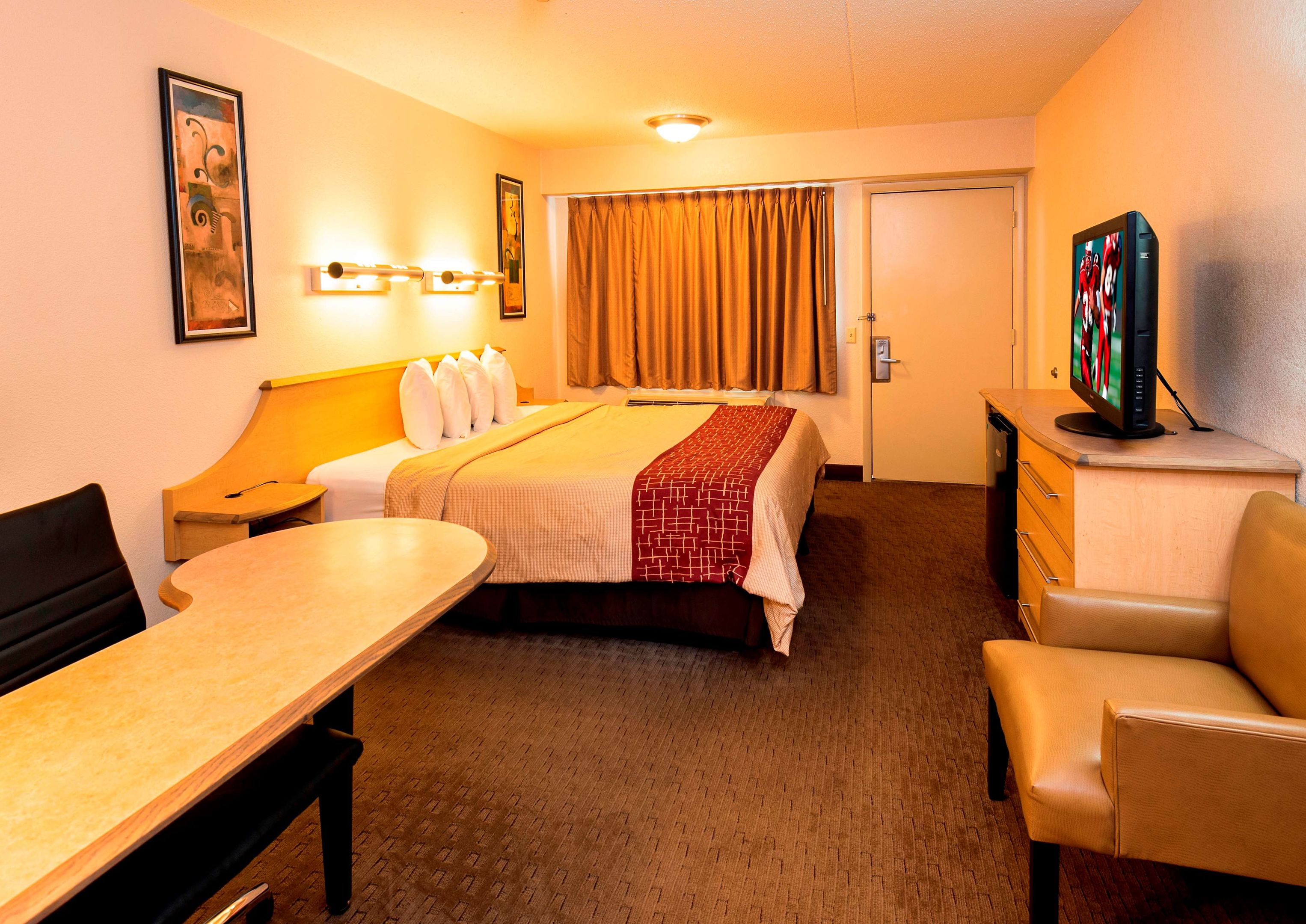 red roof inn greensboro coliseum