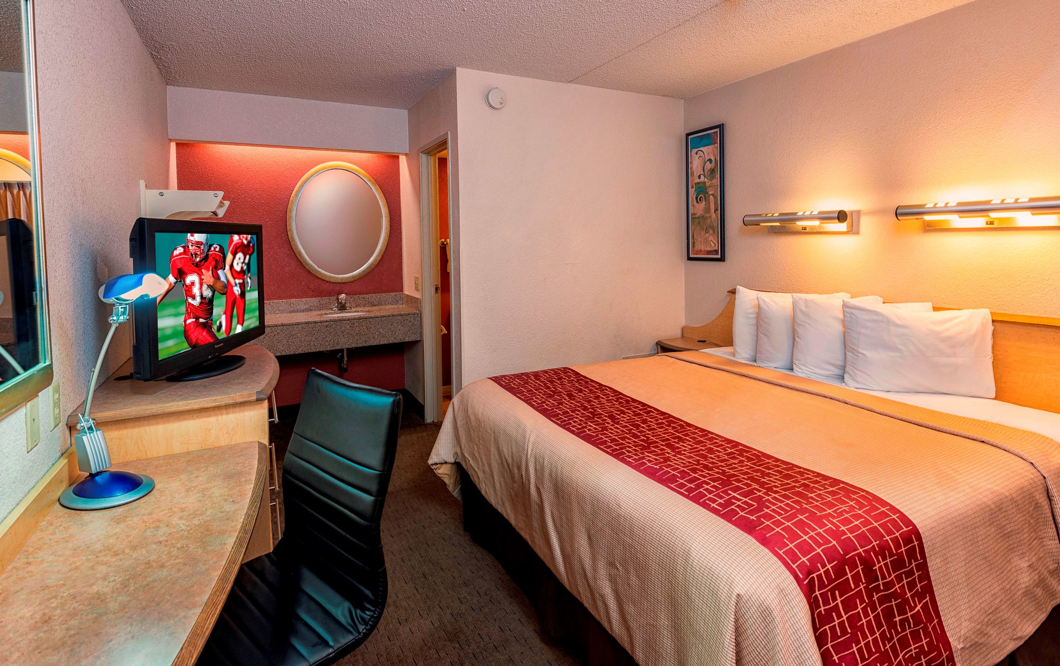 red roof inn greensboro coliseum