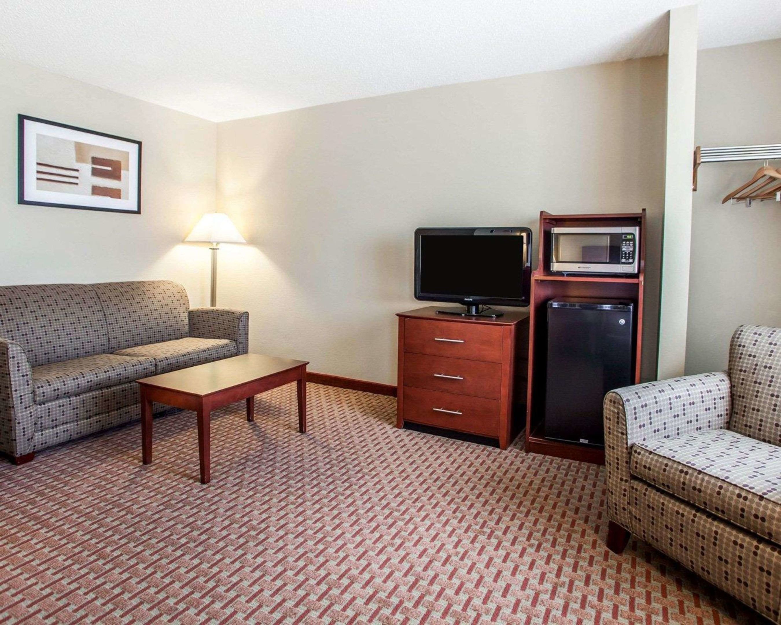 quality inn and suites davenport near i 80