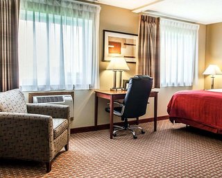 quality inn and suites davenport near i 80