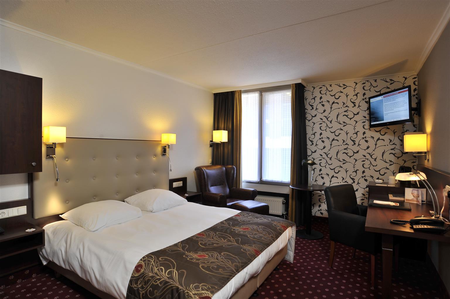 golden tulip hotel central