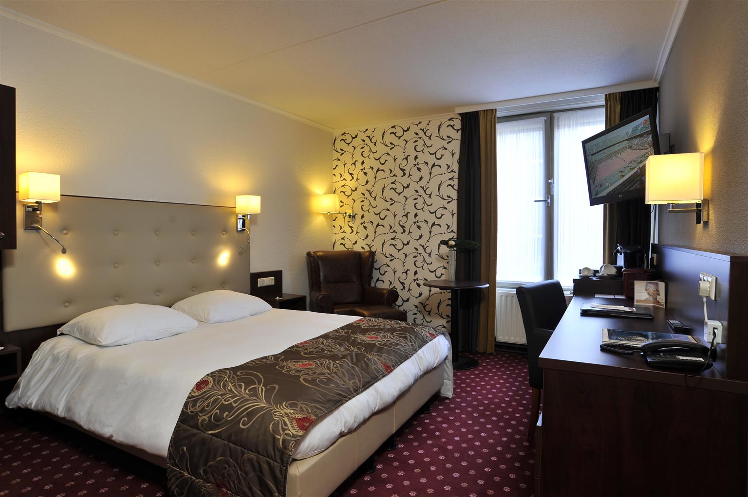 golden tulip hotel central