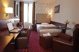 golden tulip hotel central