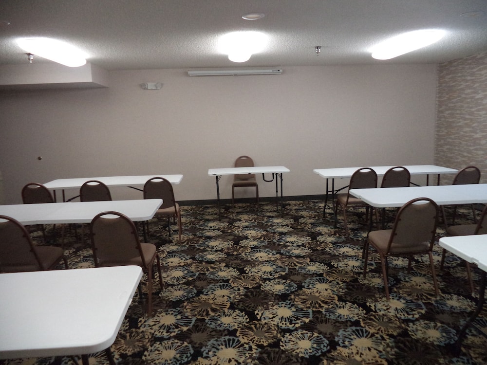 holiday inn express la junta by ihg