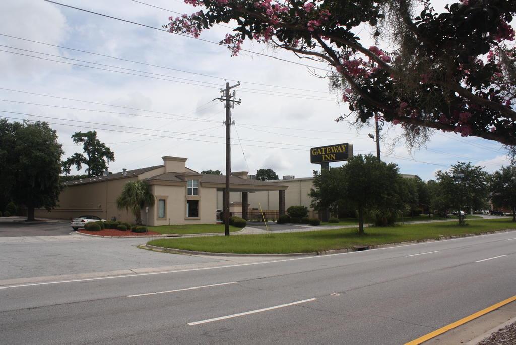 gateway inn savannah