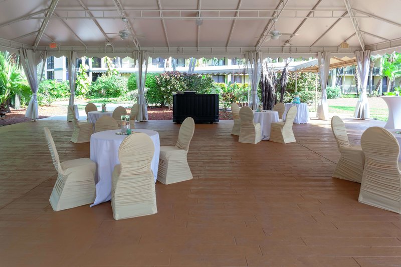 doubletree by hilton palm beach gardens