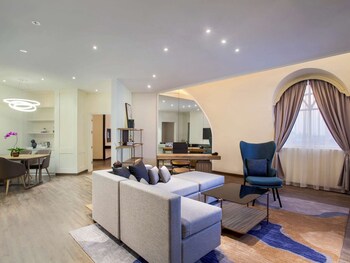 mercure jakarta batavia