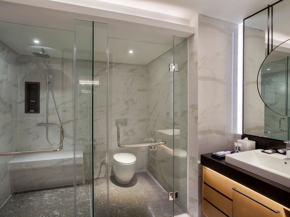 mercure jakarta batavia