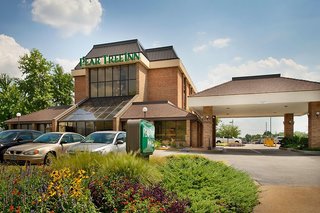 Pear Tree Inn St. Louis Airport,Edmundson>>Champ,3 star