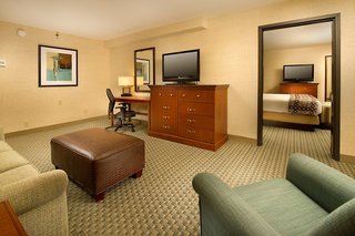 Drury Inn & Suites St. Louis St. Peters,Cottleville>>Conrad,3 star