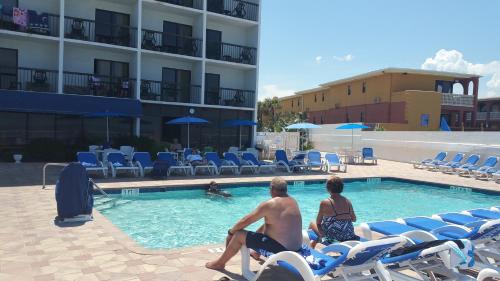 tropical winds oceanfront hotel