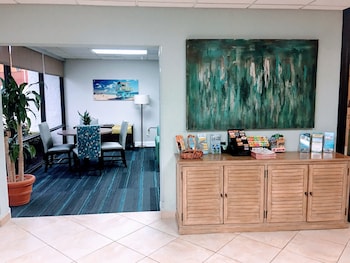 Tropical Winds Oceanfront Hotel,Holly Hill>>Daytona Beach,3 star