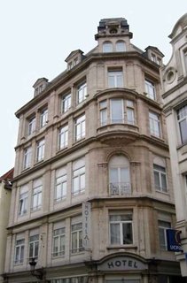 aris grand place hotel