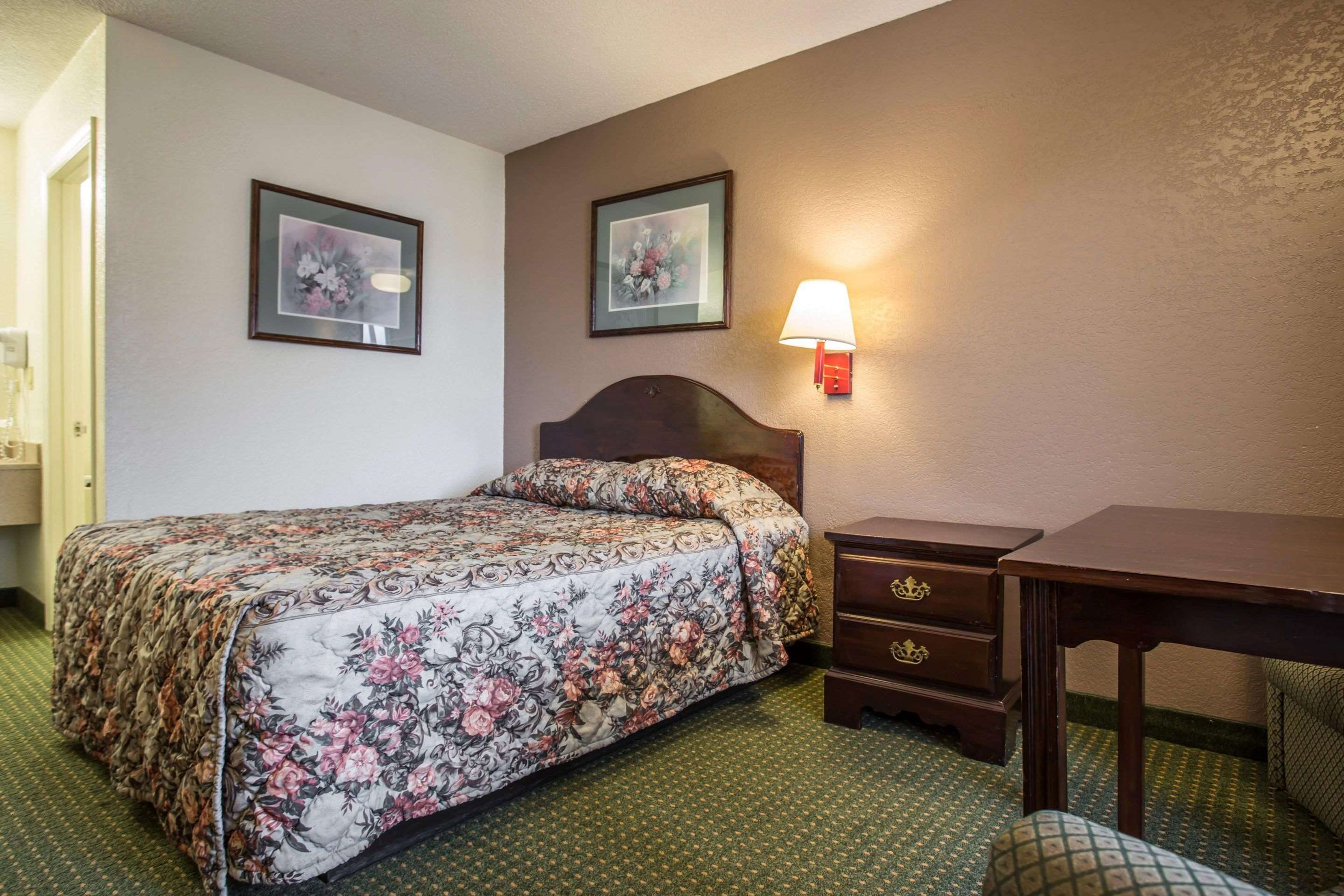 econo lodge