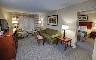 Country Inn & Suites By Radisson, Charlotte I-85 Airport, Nc,Charlotte Douglas International Airport>>Charlotte,3 star